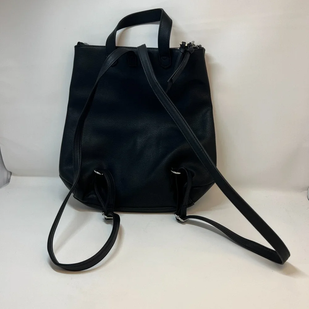 Steve Madden Black Backpack‎ Purse Excellent Condition 14.5